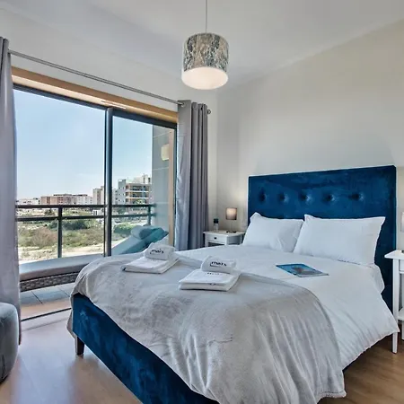 Sunset Olhao- Modern 3 Bed Luxury With Rooftop Pool * Olhao