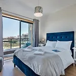 Sunset Olhao- Modern 3 Bed Luxury With Rooftop Pool * Olhão