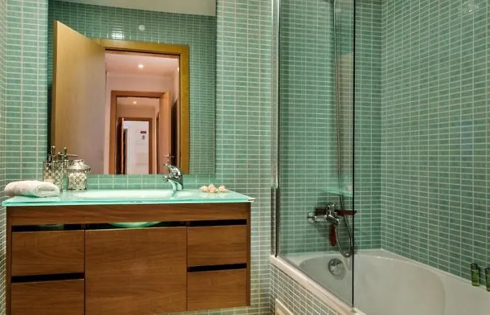 Sunset Olhao- Modern 3 Bed Luxury With Rooftop Pool Appartement *